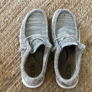 Hey dudes. Mens size 10